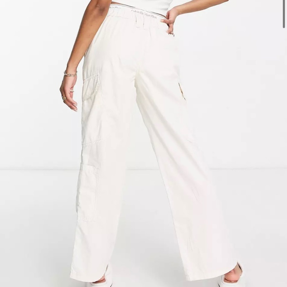 Low Rise Cargo Pants